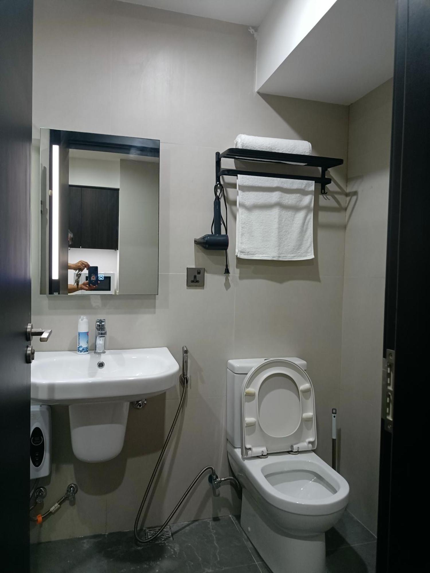 Aeontower Suites&Hotel By Cmc Davao Bagian luar foto