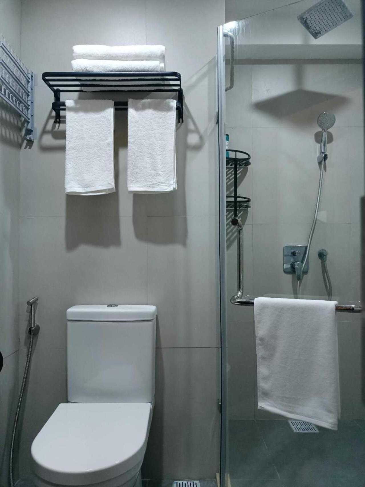 Aeontower Suites&Hotel By Cmc Davao Bagian luar foto