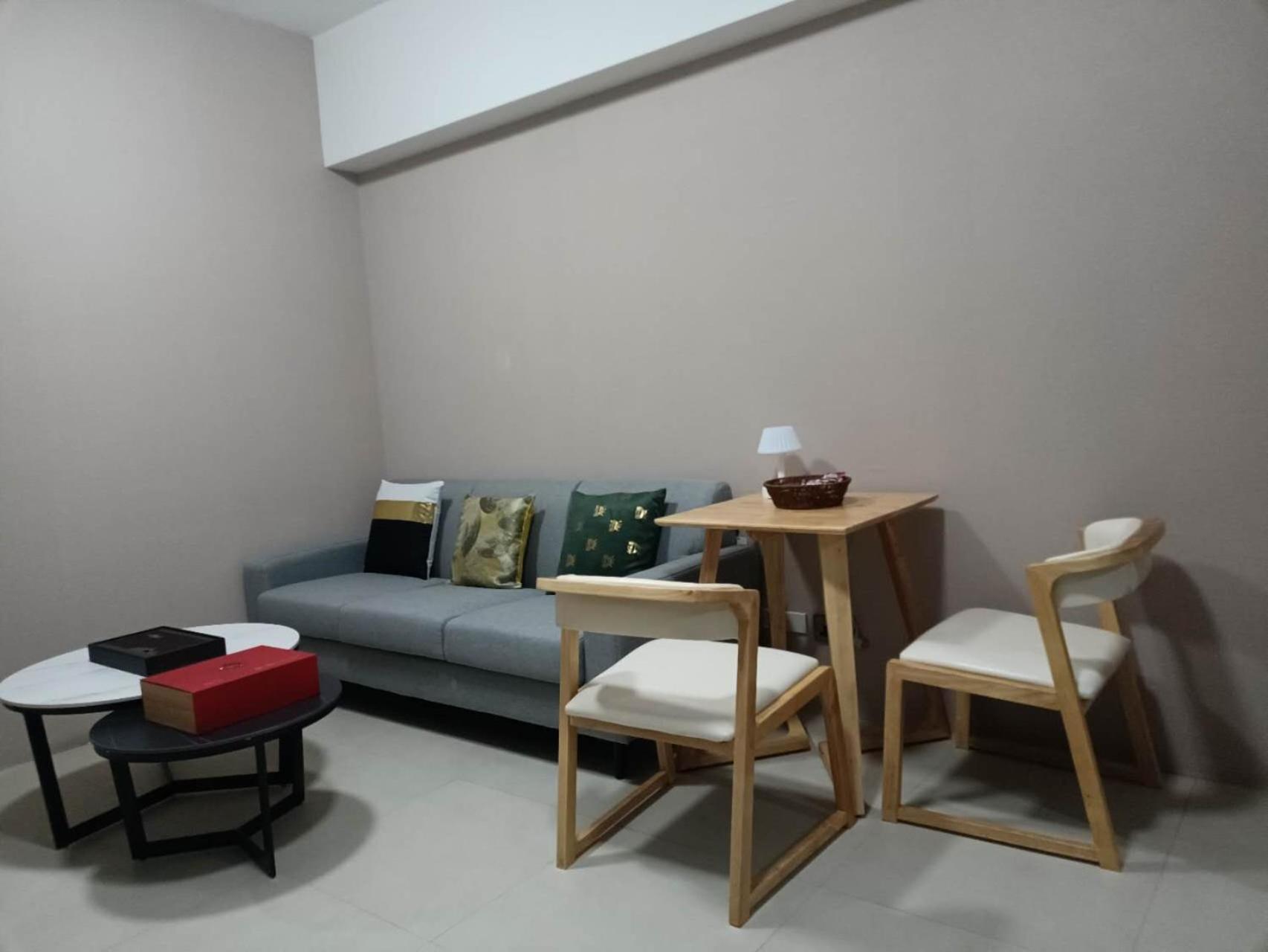 Aeontower Suites&Hotel By Cmc Davao Bagian luar foto
